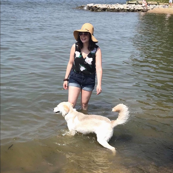 Meet The Posher - Emily - Picture 10 of 10